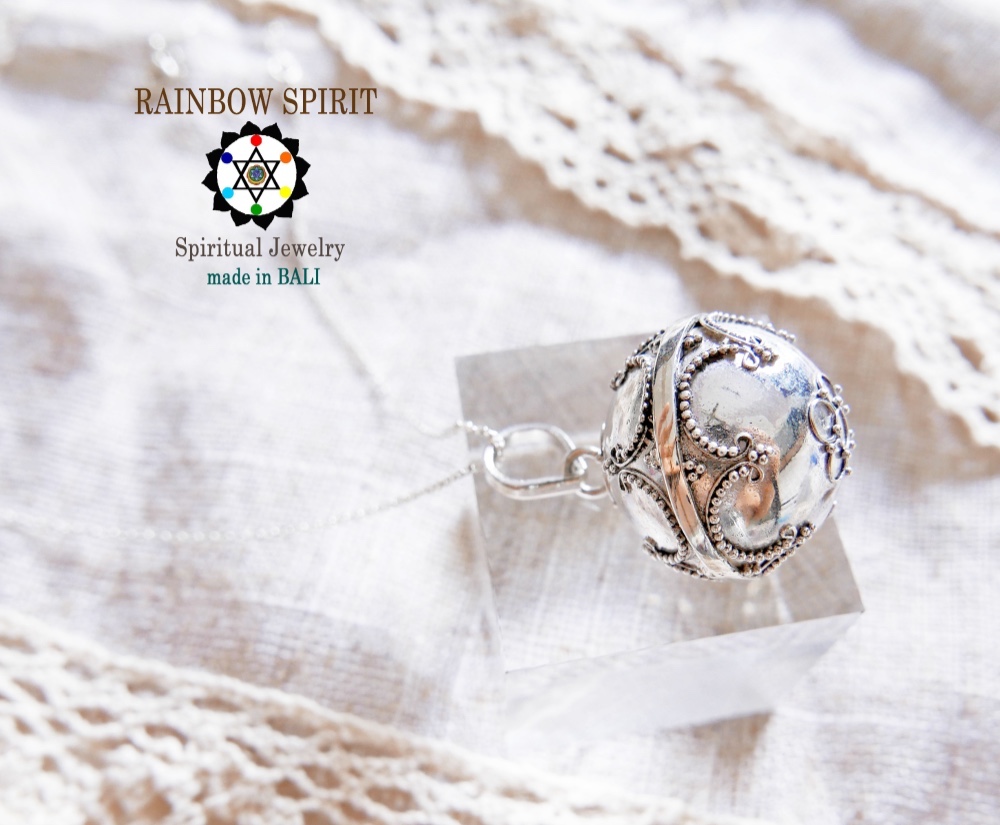 ・✼プラチナ加工✼・波模様のガムランボール/18mm༺揺らすとシャラン♪癒しの音色が響く♪•*•ヒーリングネックレス༻