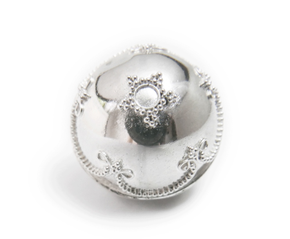 ・✼プラチナ加工✼・波模様のガムランボール/18mm༺揺らすとシャラン♪癒しの音色が響く♪•*•ヒーリングネックレス༻