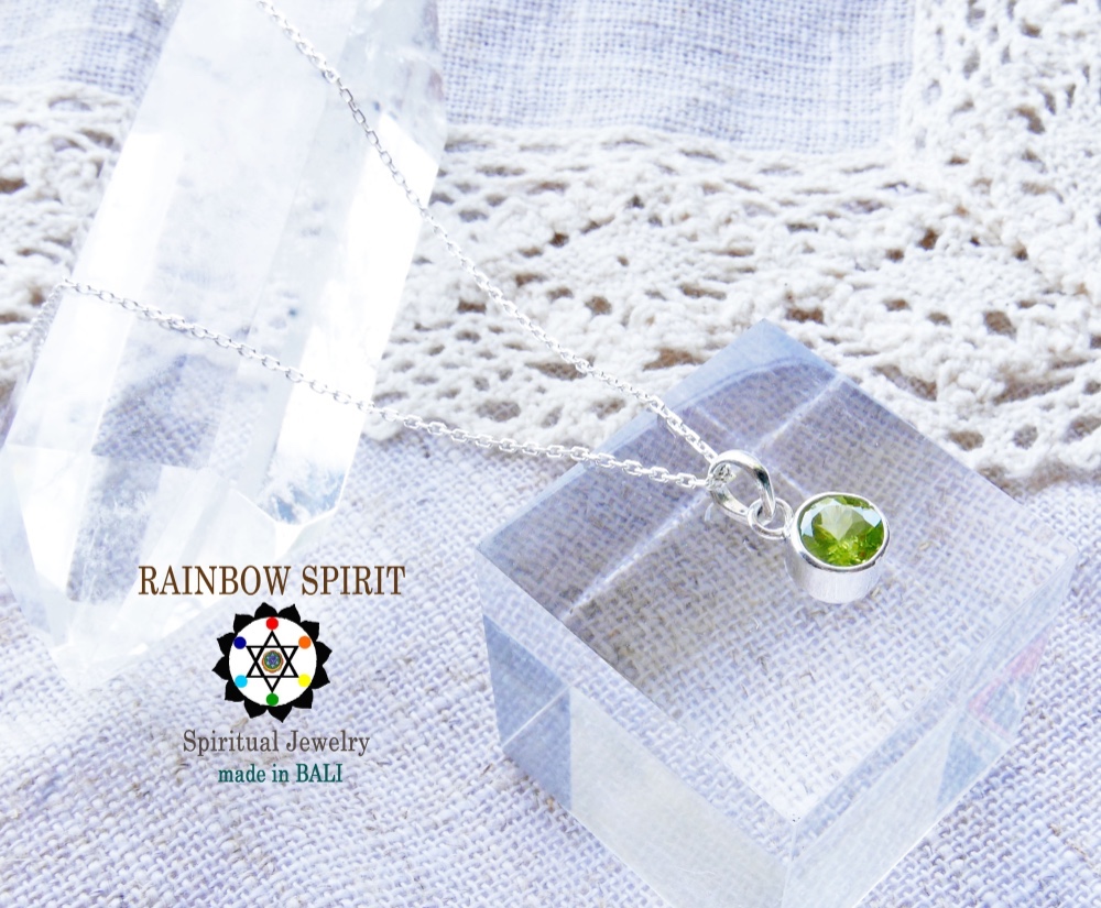 ✼プラチナ加工✼ ペリドット/6mm/8月誕生石༺バリ島の僧侶の祈祷＆浄化❥ヒーリングネックレス༻誕生日ギフト/出産祝い