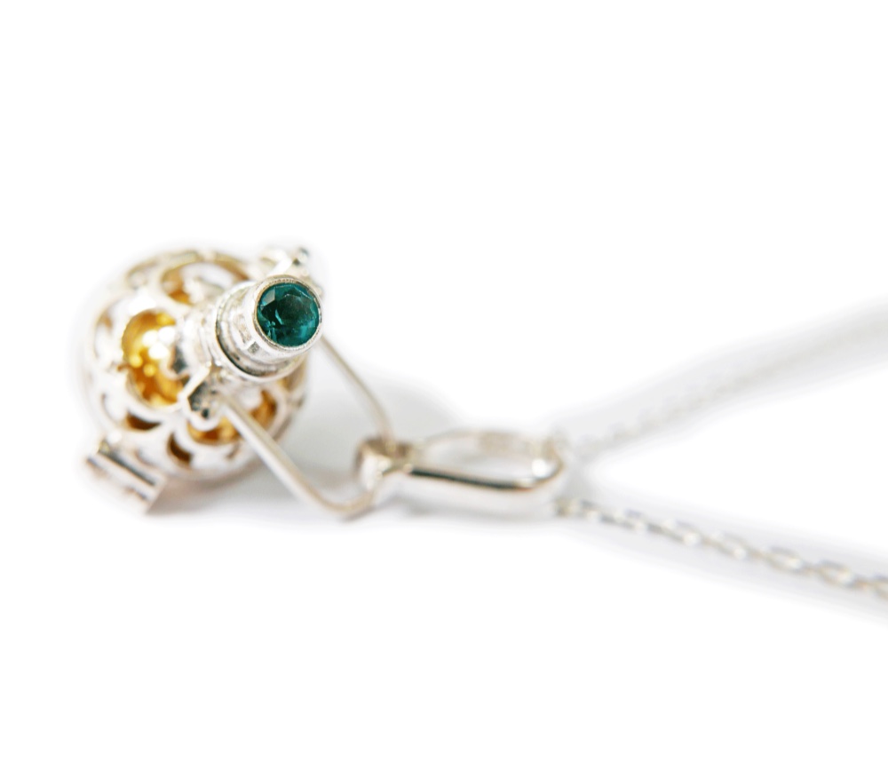 ✼プラチナ加工✼ブルートパーズのガムランボール/3月誕生石༺揺らすとシャラン♪癒しの音色が♪•*•ヒーリングネックレス༻