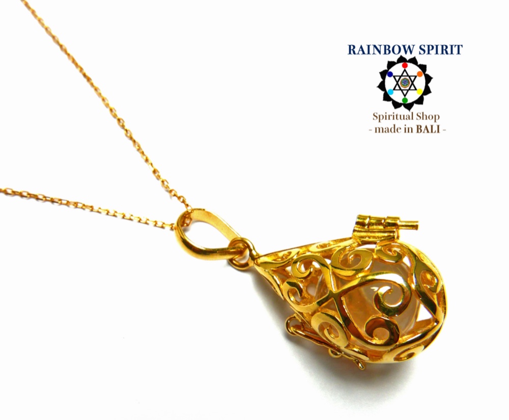 ✼純金加工✼水晶のネックレス༺ぱかりと開けられる•*•エレガントなドロップ型༻天然石アクセサリー/ハート模様/プレゼント