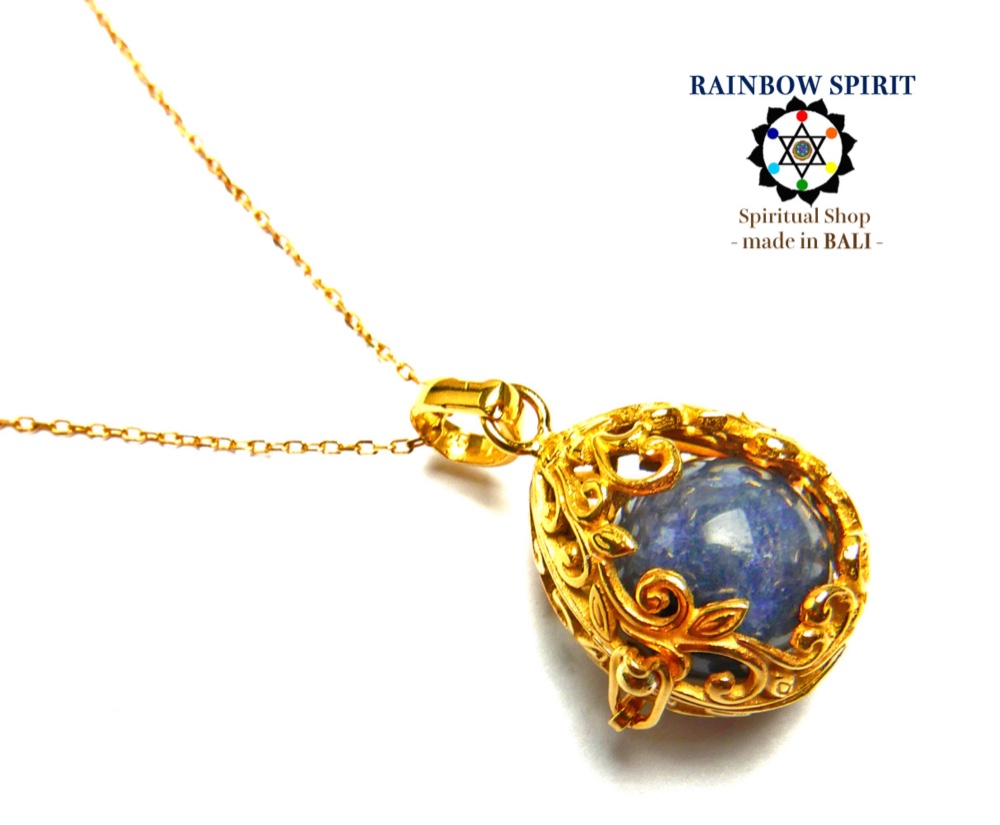 ✼純金加工✼ソーダライトのネックレス༺ぱかりと開けられる•*•エレガントな卵型༻天然石アクセサリー/プレゼント/人気