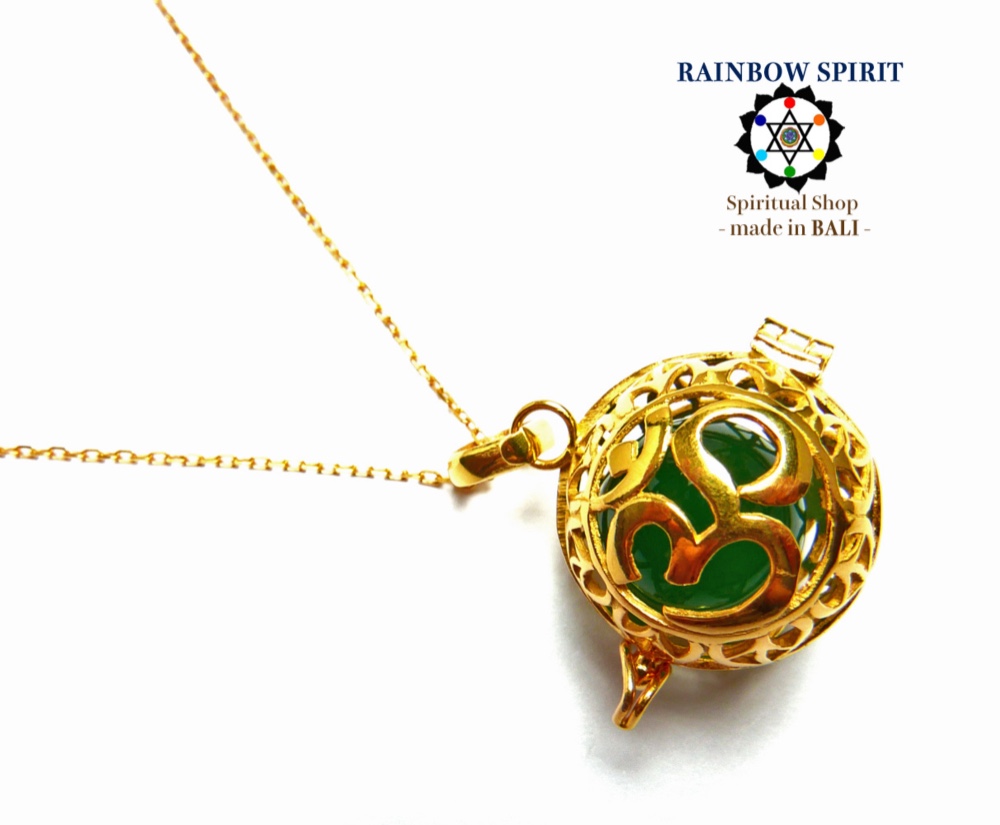 ✼純金加工✼ジェイド・翡翠のネックレス ༺ぱかりと開けられる•*•宇宙と繋げるOM・バリ島の神様༻天然石アクセサリー人気