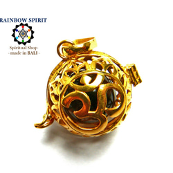 送料無料［K24RGP］バリ島の神様「OM（オーム）」の中身が取り出せる純金コーティングネックレス（スモーキークォーツ） 3枚目の画像