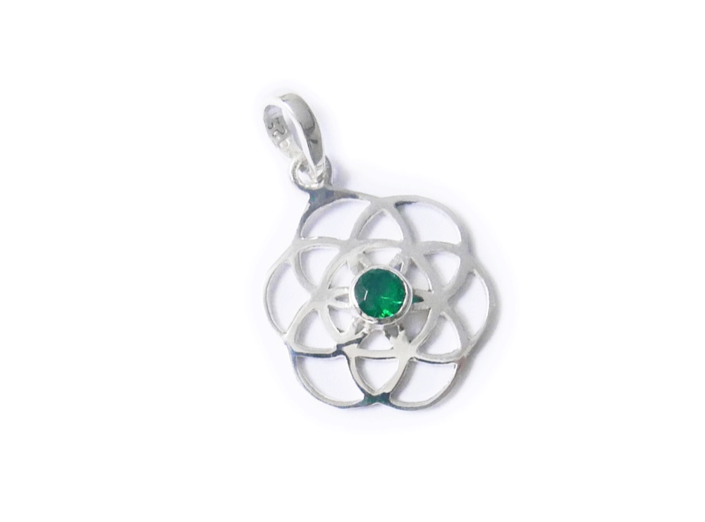 〔シルバー925〕エメラルド・神聖幾何学/シードオブライフのペンダント✼༺魂と調和、目醒め•*•ヒーリングエネルギー༻