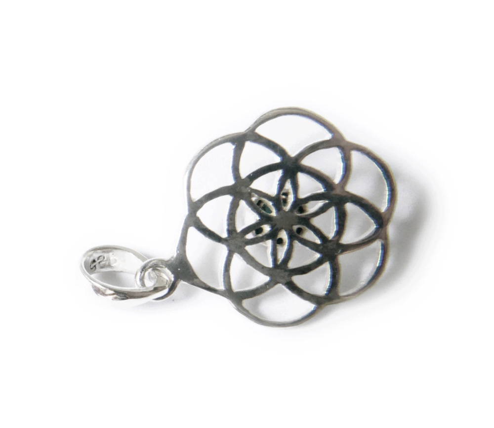 〔プラチナ加工〕真珠パール・神聖幾何学模様/シードオブライフのペンダント✼༺魂と調和、目醒め•*•ヒーリングエネルギー༻