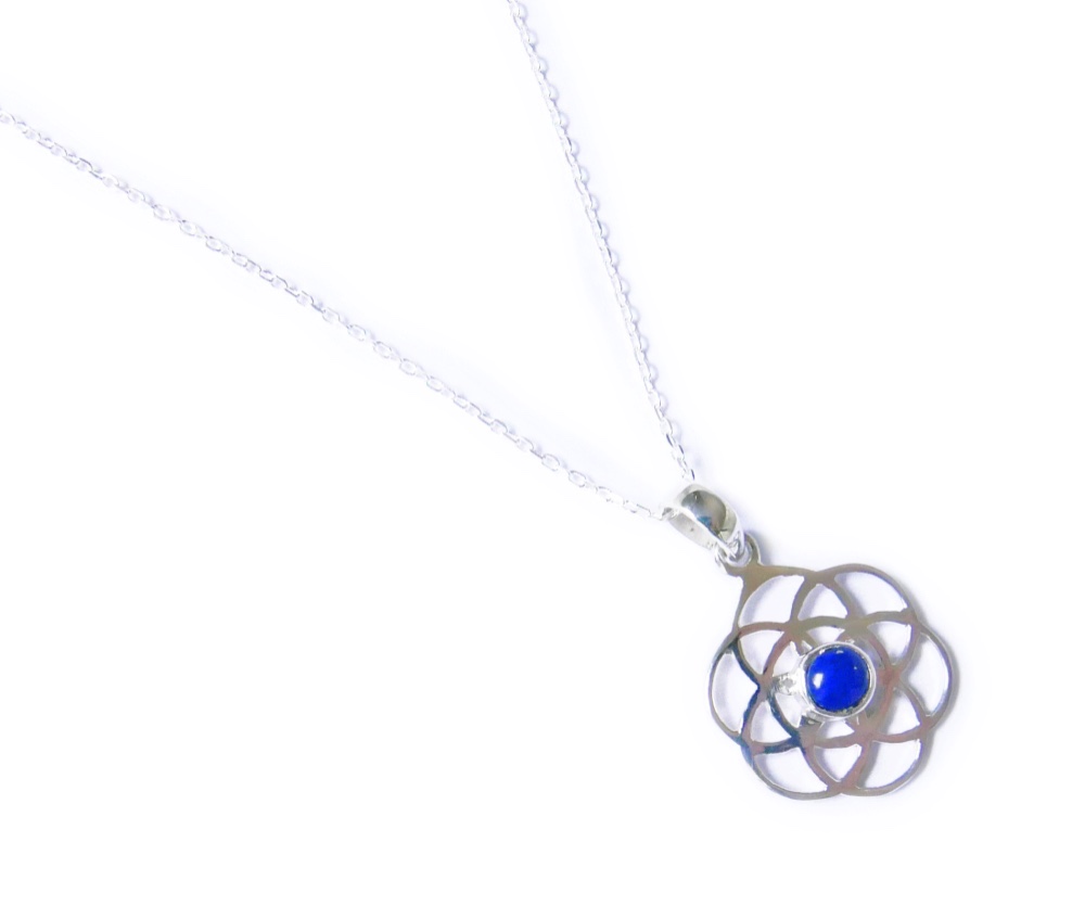 〔プラチナ加工〕ラピスラズリ・神聖幾何学模様シードオブライフのネックレス✼༺魂と調和、目醒め•*•ヒーリングエネルギー༻