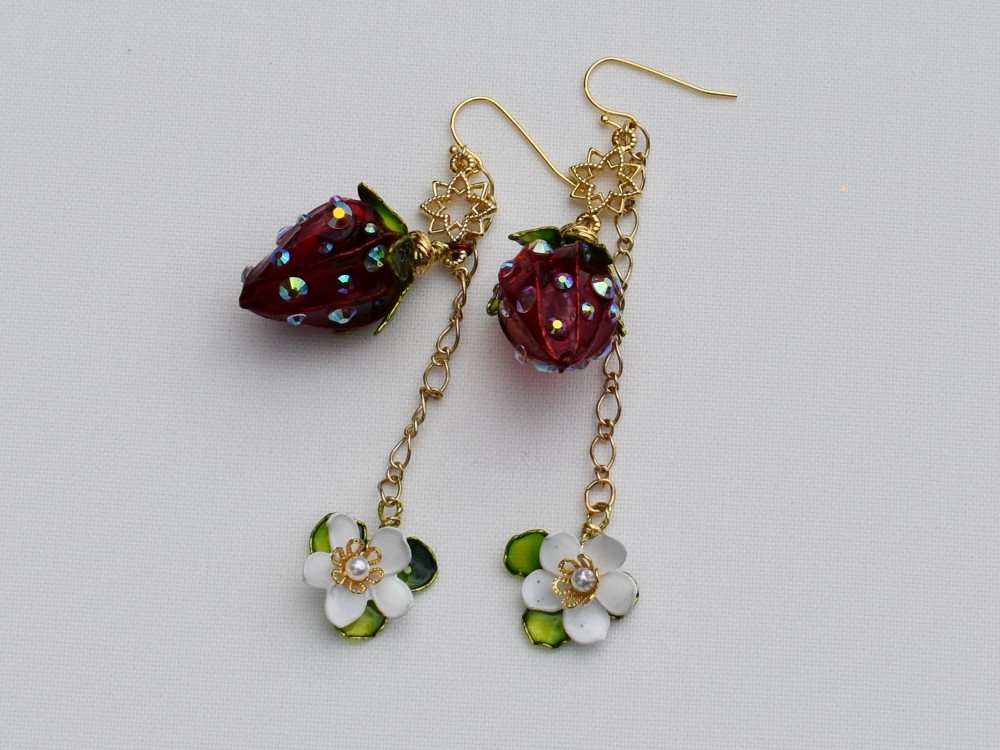 (ディップジュエリー) ストロベリー ピアス/イヤリング