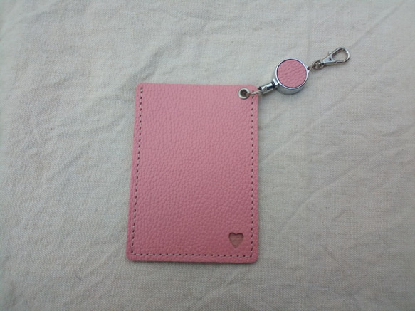 皮革通行證盒（帶可伸縮卷線器）#Heart-Pink Genuine Leather [定做] 第2張的照片