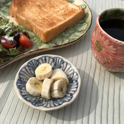 牡丹花　豆鉢　（青） 8枚目の画像