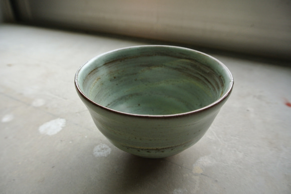 緑の器　飯碗 1枚目の画像