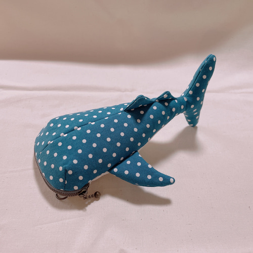 ジンベイザメポーチ ポーチ まぁ・海のポケット mashiroten 通販