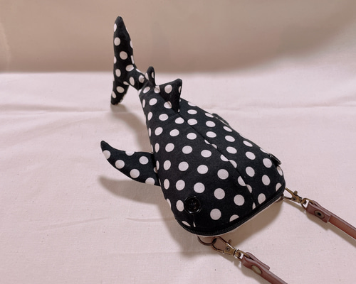 ジンベイザメポーチ ポーチ まぁ・海のポケット mashiroten 通販