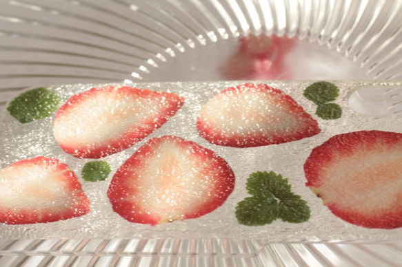【全機種対応】妖精の苺の氷菓子　スマホケース 6枚目の画像