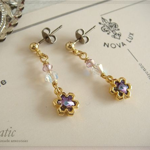 サマーセール　クリスタルフープピアス サマーセール クリスタルフープピアス