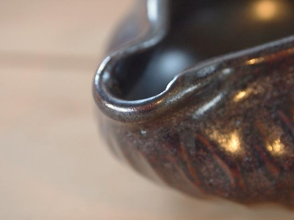 鉄砂釉　片口鉢　小 2枚目の画像