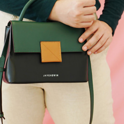 Cable Handbag in Pine Green Nappa Leather 3枚目の画像