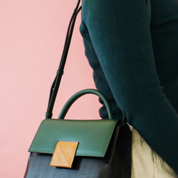 Cable Handbag in Pine Green Nappa Leather 5枚目の画像