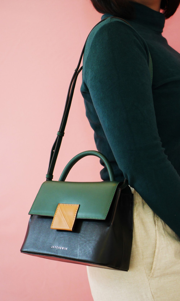 Cable Handbag in Pine Green Nappa Leather 5枚目の画像