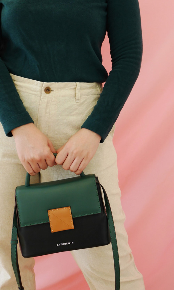 Cable Handbag in Pine Green Nappa Leather 9枚目の画像