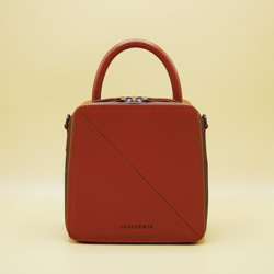 Butter Cross-body Bag in Cinnamon Brown Nappa Leather 3枚目の画像