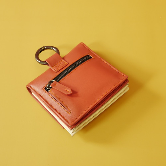 Hello Mini Wallet in Salmon Orange Leather 2枚目の画像
