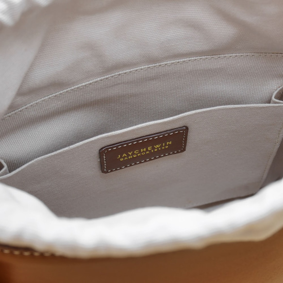 Fuji Bucket Bag in Espresso Brown Nappa Leather 6枚目の画像