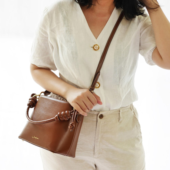 Fuji Bucket Bag in Espresso Brown Nappa Leather 9枚目の画像