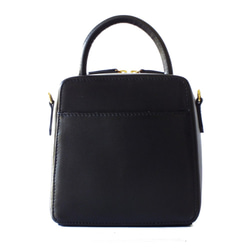 Butter Cross-body Bag in Black Nappa Leather 4枚目の画像