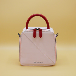 Butter Cross-body Bag in Sakura Pink Nappa Leather 3枚目の画像