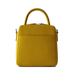 Butter Cross-body Bag in Mustard Yellow Nappa Leather 6枚目の画像