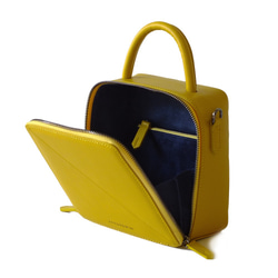 Butter Cross-body Bag in Mustard Yellow Nappa Leather 7枚目の画像