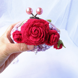 赤いバラ　がま口　ピンクパール玉　スワロフスキー　 エレガント　かわいい　小花 8枚目の画像