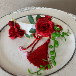 赤薔薇のバレッタ兼髪飾り 2枚目の画像