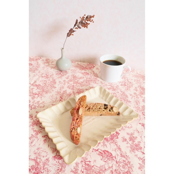 オーガニックスイーツ　ビーツビスコッティ　米粉使用グルテンフリー商品　一口サイズ 1枚目の画像