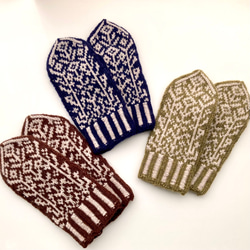 【アルパカ&メリノウール】北欧テイスト　草花模様の手編みミトン　3色展開 1枚目の画像