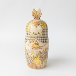『ウサギとタマゴと花冠』マトリョーシカ 4枚目の画像