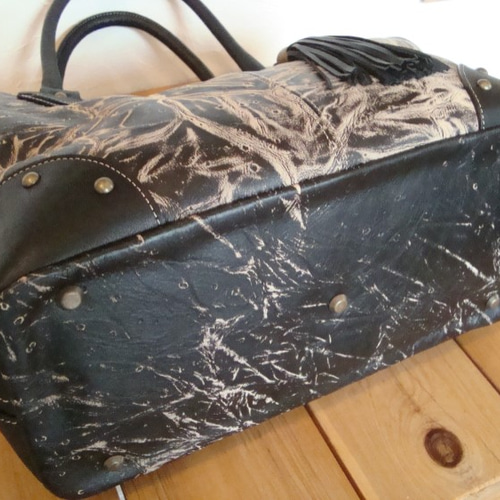 今だけ送料無料》牛革ダメージ加工風のあおりレザーバッグ トート