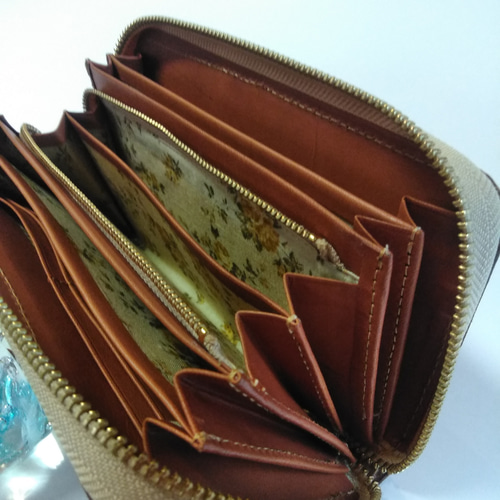 送料無料】ヌメ革長財布 幅広タイプ[ラウンドファスナー] 長財布 SPOOL