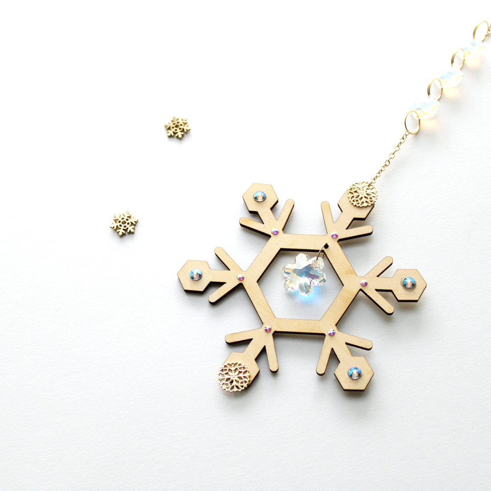 【特集掲載】～雪の結晶～ 六華のサンキャッチャー ☆ Swarovski Crystal使用［数量限定］