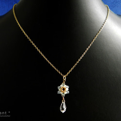 Swarovski Little flower necklace (order production） 第3張的照片