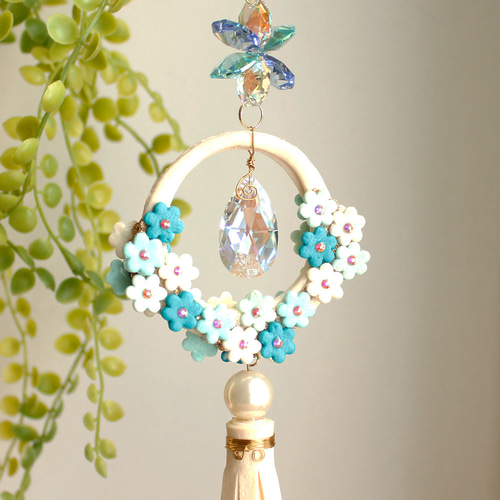 特集掲載】青い花と雫のサンキャッチャー Swarovski Crystal使用