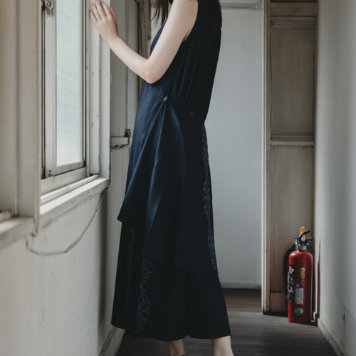 collaboration iCONOLOGY】SMOCK DRESS feat. china ワンピース