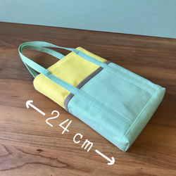 インコカラーのキャンバストートバッグ＊パステルレインボー＊iPadケース 2枚目の画像