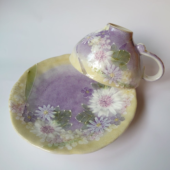 お客様オーダー品工房ゆずりは　カップ＆ソーサー　紫を主体にした華やかで落ち着いた上品な絵柄　花かざり　29292　 6枚目の画像