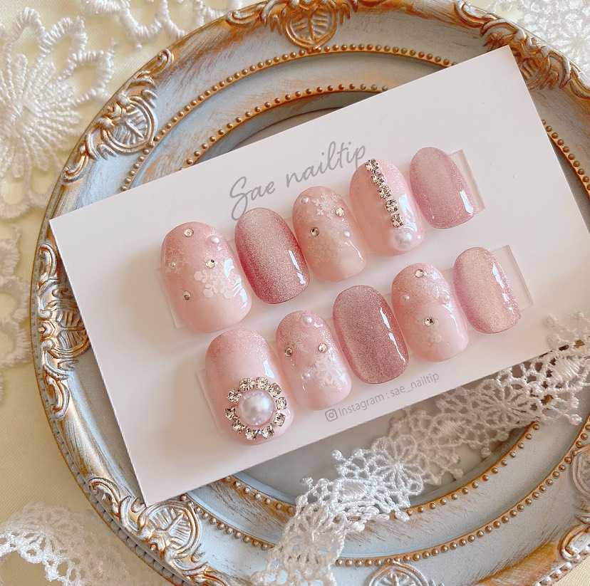 韓国ネイル 雪の結晶とマグネットネイルチップ ネイルチップ（つけ爪  