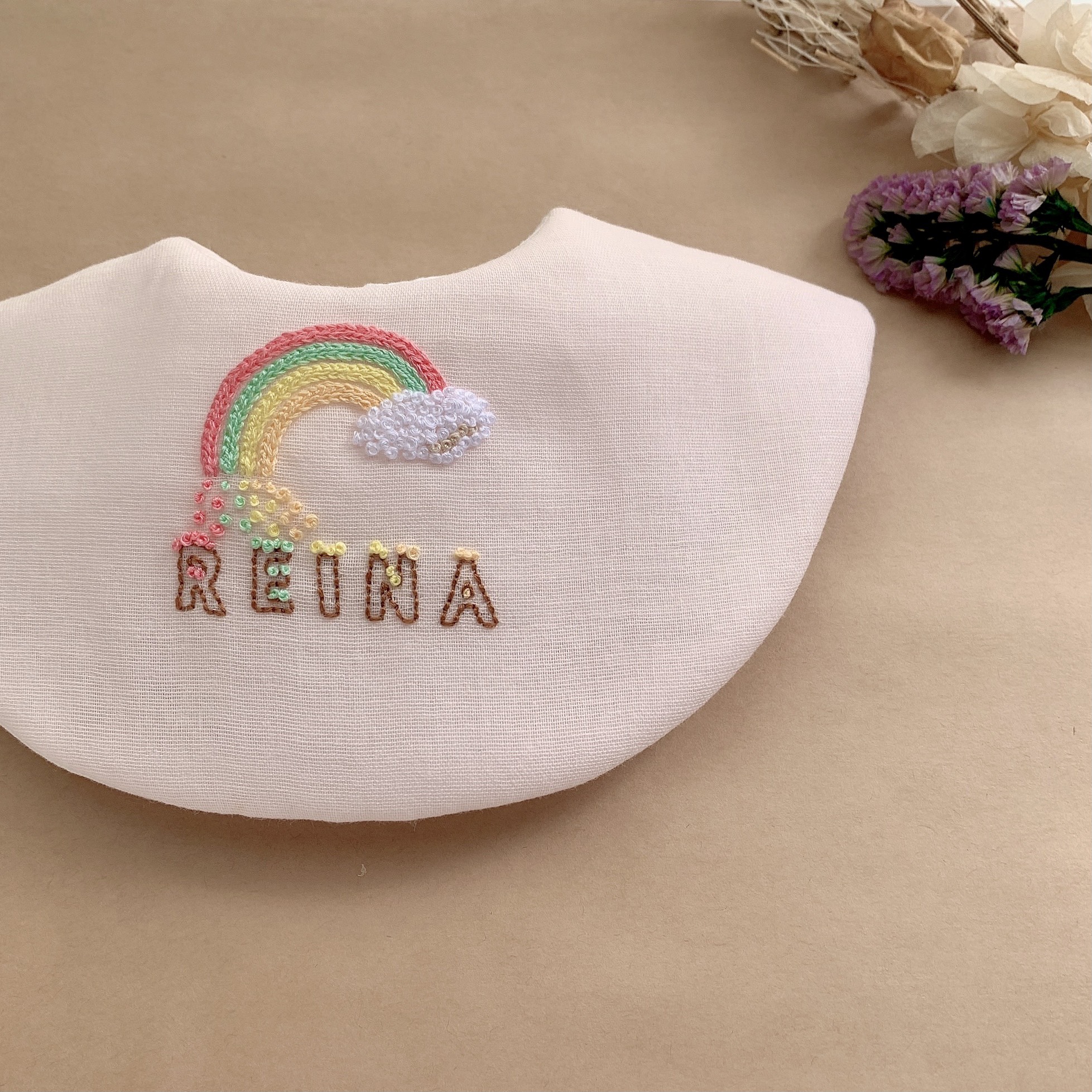 買取り実績  3．星虹2枚セット もくもくスタイ ハンドメイドスタイ 刺繍 スタイ・よだれかけ