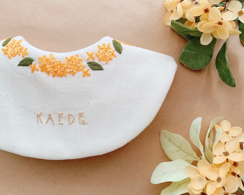 再販可能＊ふかふか刺繍スタイ＊おはな＊ ふわふわ スタイ 名入れ 刺繍 防水 撥水 360度 - 【ギフト