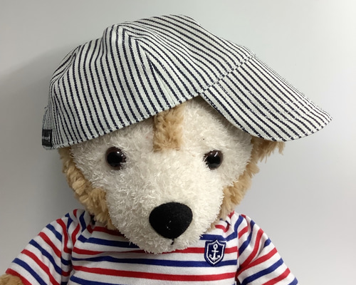Sサイズダッフィー洋服 ローキャップ（横向きタイプ）色白×紺
