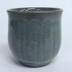 天青瓷鎬反湯呑み 1枚目の画像